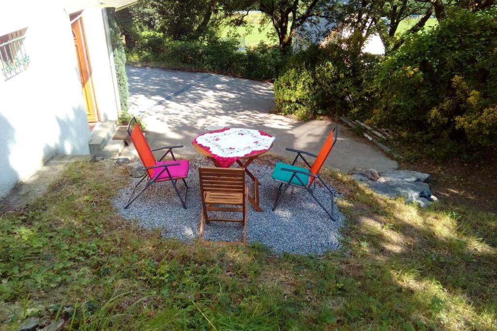 Duplex At The Foothills Of The Pyrenees Apartment Geu Bagian luar foto